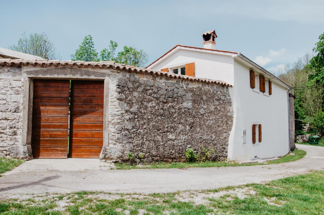 Holiday Home Rozini Lanisce Exterior photo