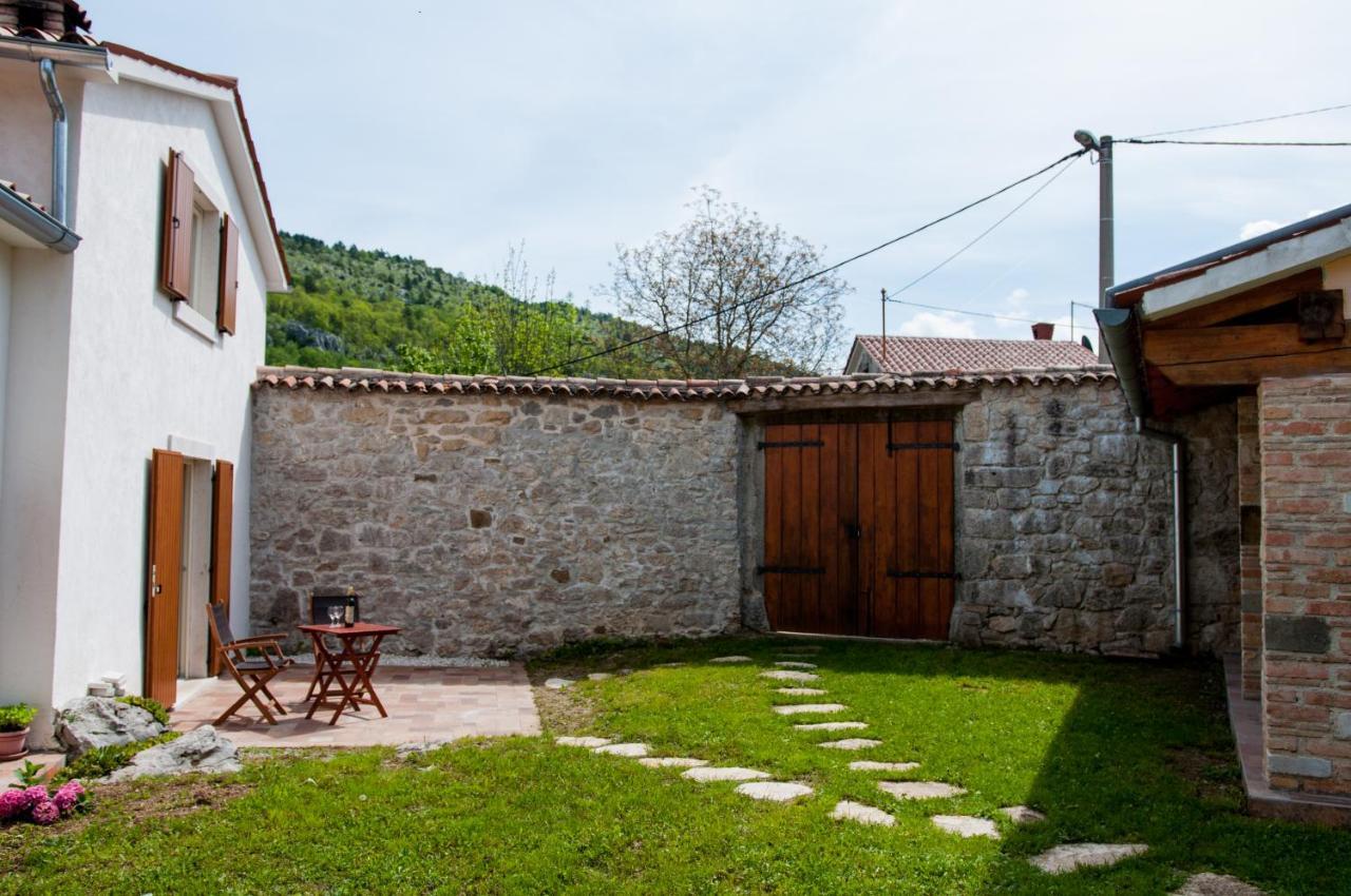 Holiday Home Rozini Lanisce Exterior photo